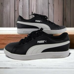 PUMA Unisex-Adult Smash V2 Leather Sneaker